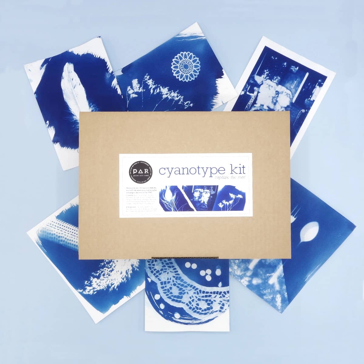 Kit DIY Cianotipie (Cyanotype) – Imprimare Solară pe Hârtie – PAR