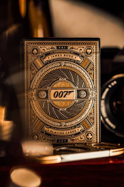 Cărți de Joc James Bond 007, Theory11