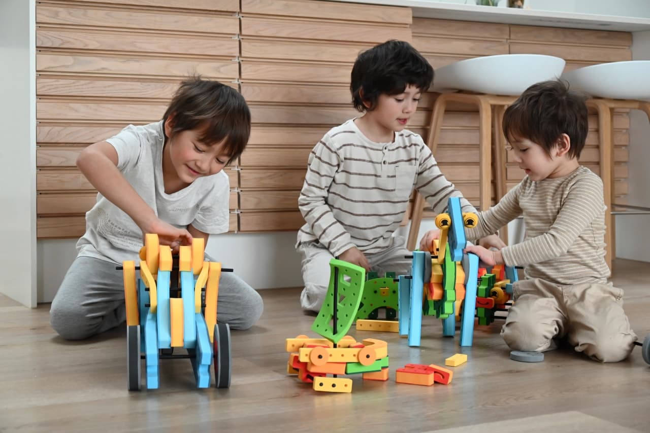 Set Construcție BAKOBA Combiner 65 Piese, Compatibile LEGO - Imaginea 5
